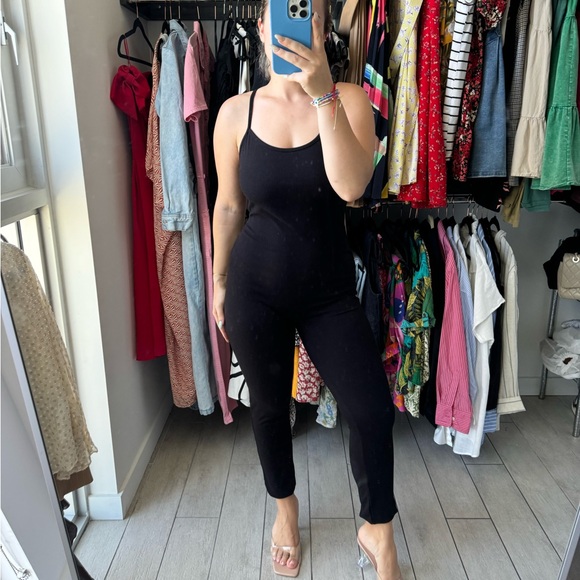 Lulus Pants - Black stretchy romper